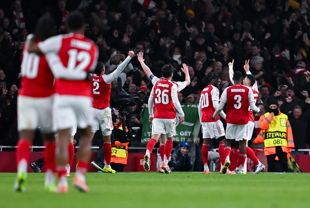 西甲最新积分战报 皇马5轮4场丢分无力追巴萨（西甲积分榜更新：皇马近5轮4次丢分，追赶巴萨乏力）