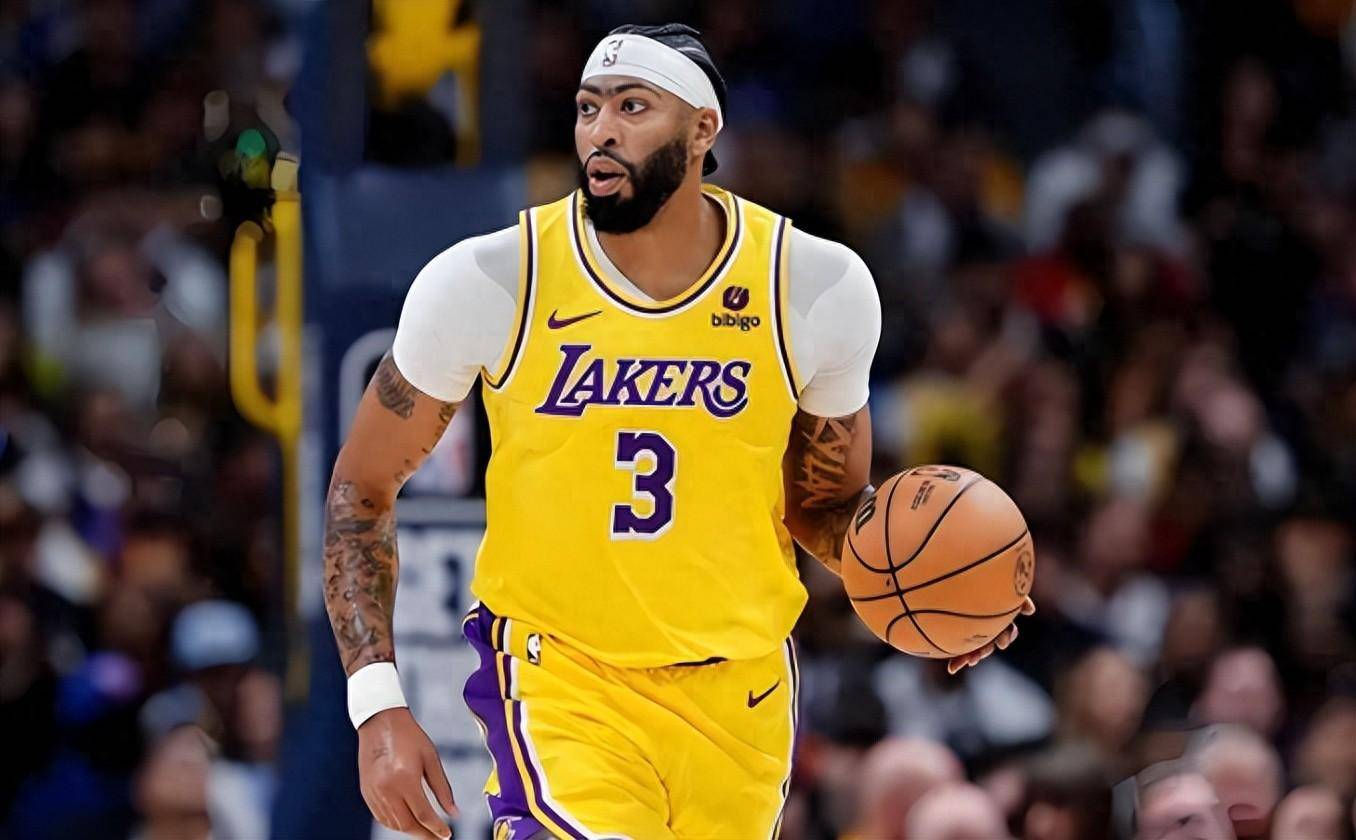 莱切2-1都灵，班达、拉萨纳-库利巴利建功（班达、拉萨纳-库利巴利破门，莱切2-1力克都灵）